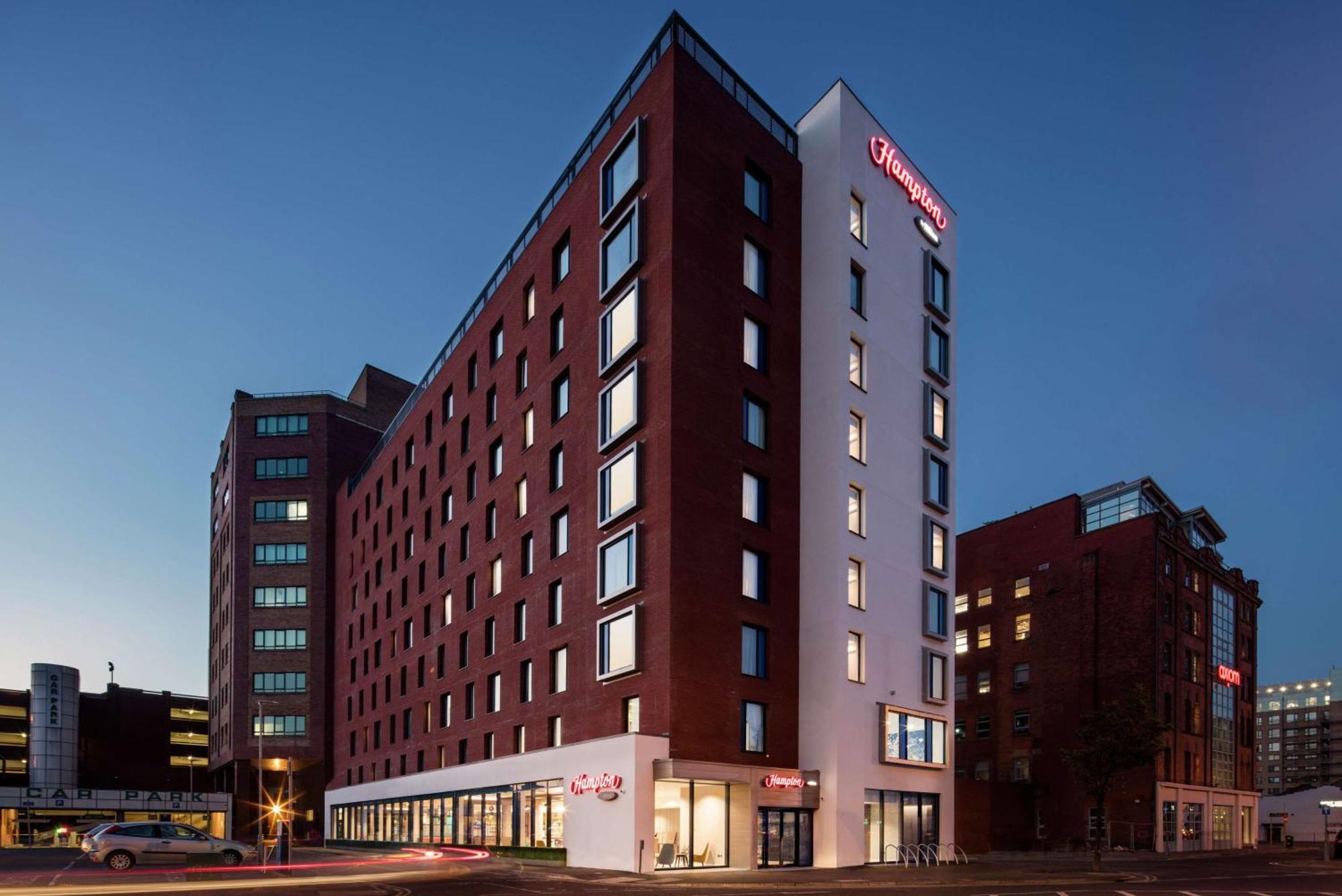 Отель Hampton By Hilton Belfast City Centre Экстерьер фото